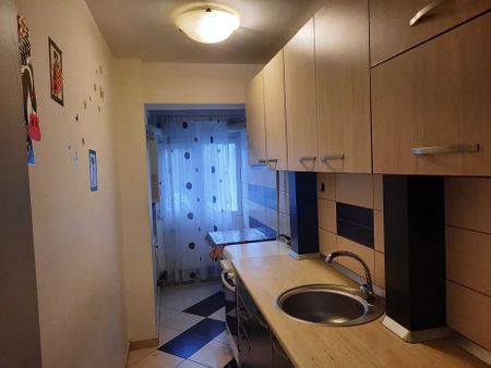 Garsoniera, decomandata, zona Baza 3 - Fotografie 3