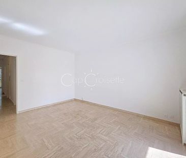 Location Appartement 3 pièces 62m² CANNES 06400 - Photo 2