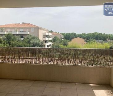 Location Appartement 2 pièces 43m² LE LUC 83340 - Photo 1