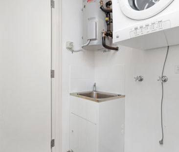 58/59 Breaksea Drive - Photo 4