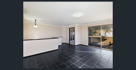 STREET FRONT FAMILY HOME - Photo 2