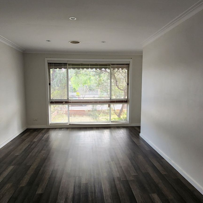 Private Street-Front Two Bedroom Gem - Photo 1