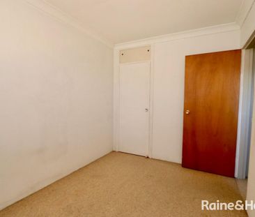 3 Bedroom Unit - Good Location - Available 23/10/25!!!! - Photo 3