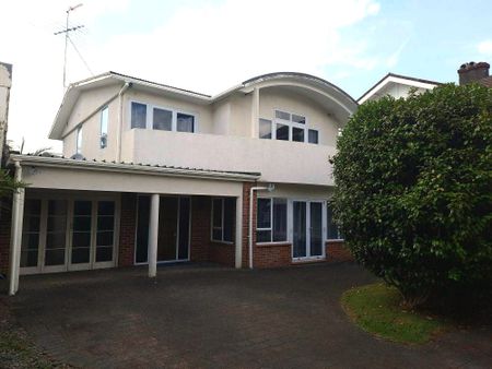 Greenwoods Corner - Photo 5