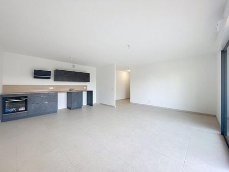 Location Appartement 3 pièces 72m² AJACCIO 20000 - Photo 4