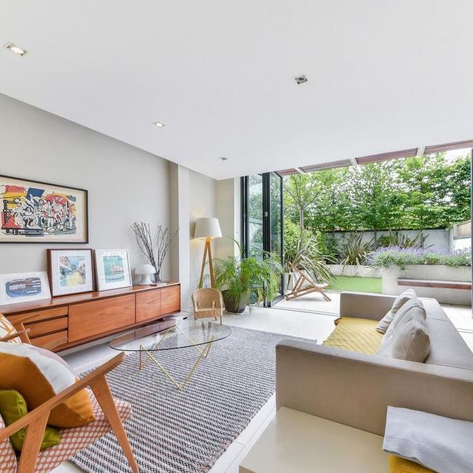 4 bedroom terraced house to rent - Photo 1