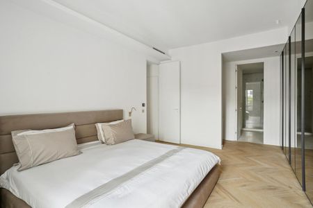 Appartement • Triangle d'Or, Paris 8ème - Photo 2