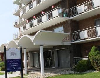 Elite Apartments | 54 Mohawk Rd. W., Hamilton - Photo 1