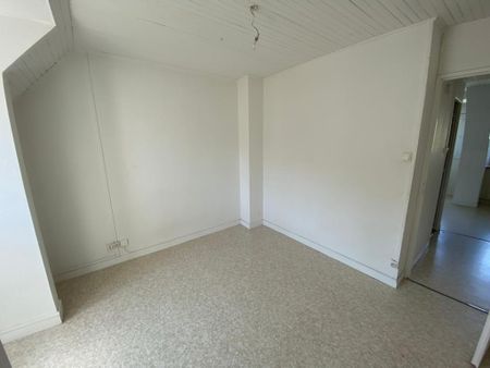 Location Appartement 2 pièces 44m² LE CREUSOT 71200 - Photo 2