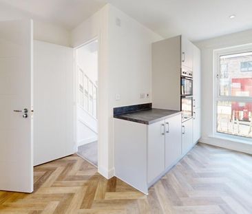 3 bedroom terraced house to rent - Photo 4
