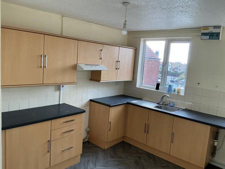 2 bedroom flat to rent - Photo 5