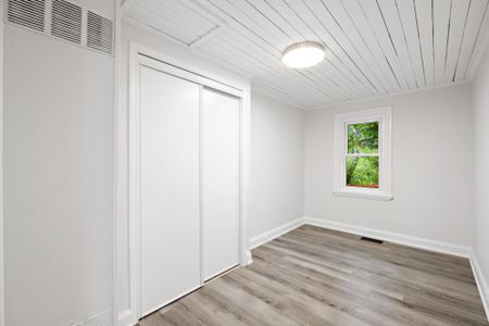 For Lease - 158 Ruggles Avenue, Richmond Hill, Ontario - Photo 2