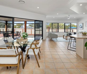 Stunning, Low-set Brick Home in Boondall - Photo 1