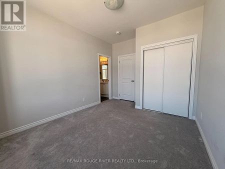 59 BREMNER STREET - Photo 4