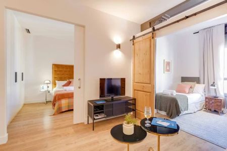 Carrer de Sepúlveda, Barcelona, Catalonia 08015 - Photo 3