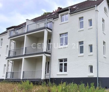 Sanierte Altbauwohnung mit Südwest Balkon und Blick ins Grüne - Photo 2