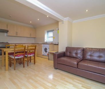 2 bedroom flat to rent - Photo 6