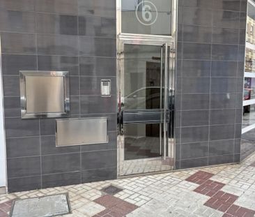 Alquiler de piso en Calle Venegas - Photo 3