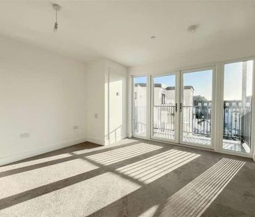 Martin Court, Hastings - Photo 2