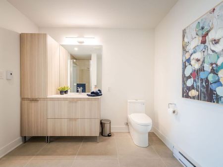 2255 Boulevard Daniel-Johnson, Laval, QC - Photo 5