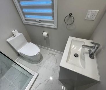 For Lease - 5749 Lakeshore Road Unit# 1, Whitchurch-Stouffville, On... - Photo 3