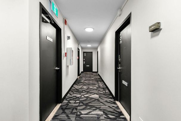 5745 Côte-St-Luc Road -Stratford Terrace - Photo 1