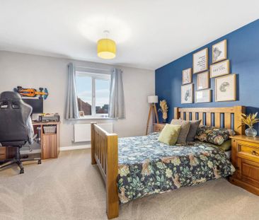 3 bedroom end of terrace house to rent - Photo 4