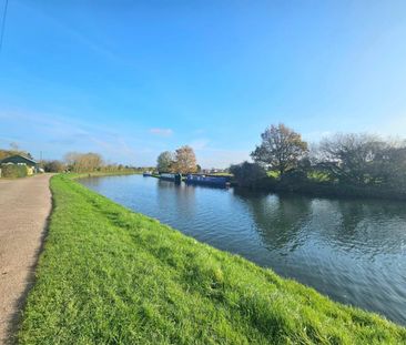 Canal Bank, Purton, Berkeley - Photo 3