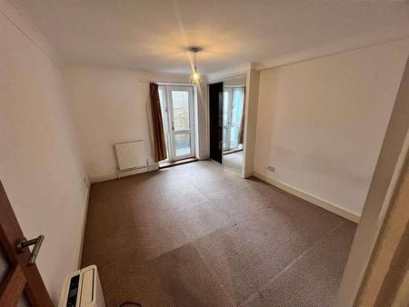 Clarence Parade, Southsea, PO5 - Photo 2