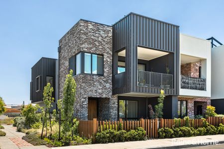 Stunning Home In Family Friendly Location! - Photo 2