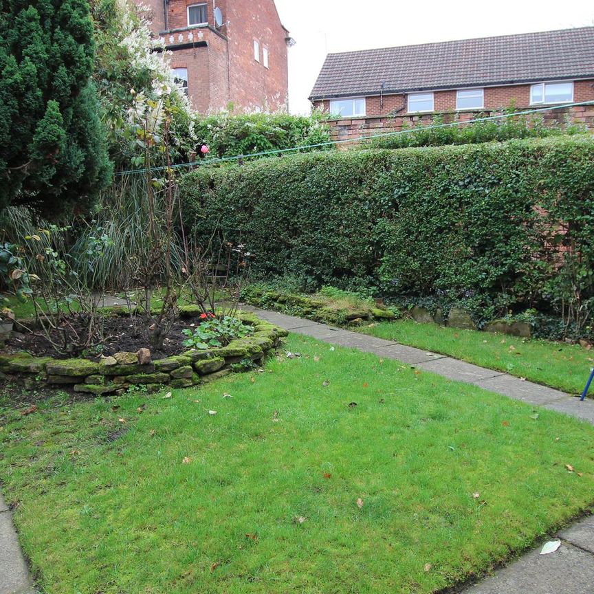 Arthur Street, Nottingham, NG7 - Photo 1