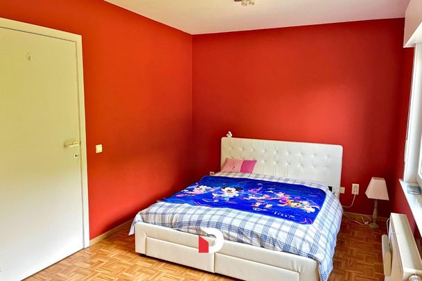Ruime half open woning met 3 slaapkamers en prachtige tuin - Photo 1