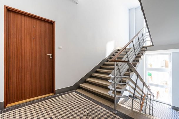 Mieszkanie do wynajęcia 2 pokoje Podwale, Warszawa 55 m² - Фото 1