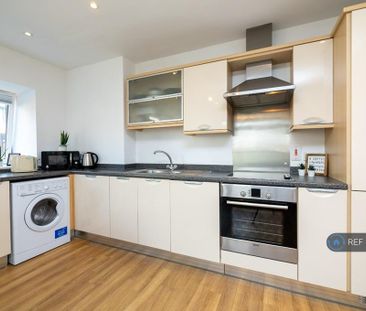 1 bedroom flat to rent - Photo 4