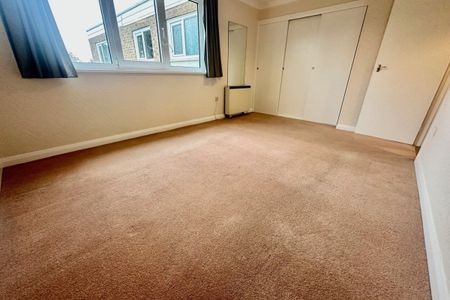 Wimborne Road, BOURNEMOUTH - Photo 5