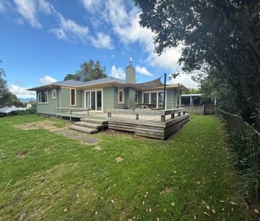 Spacious, Outdoor-Friendly Home in Waihi - Photo 3