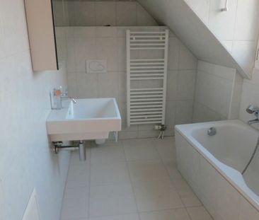 Wunderschöne 2.5-Zimmerwohnung mit Galerie - Photo 5