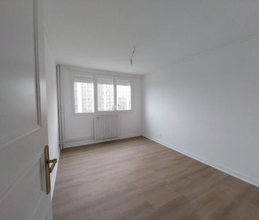 Location Appartement 5 pièces 110m² ORLEANS 45000 - Photo 4