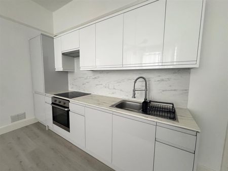 Preston Park Avenue, Brighton - Photo 4