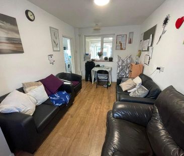 5 bedroom house to rent - Photo 1