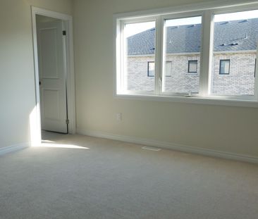 For Lease - 46 Concord Drive, Thorold, Ontario - Photo 1