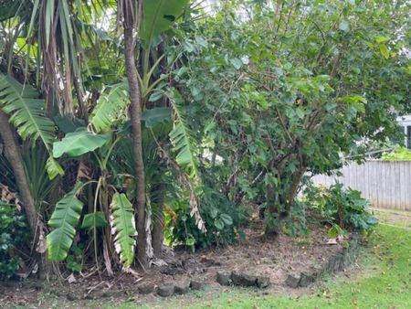 BRICK AND TILE - Photo 5