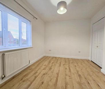 2 bedroom semi-detached house to rent - Photo 4