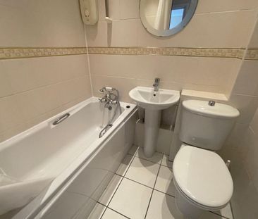 Bournemouth Road, POOLE - Photo 1