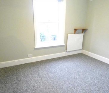 3 bedroom detached house to rent - Photo 5