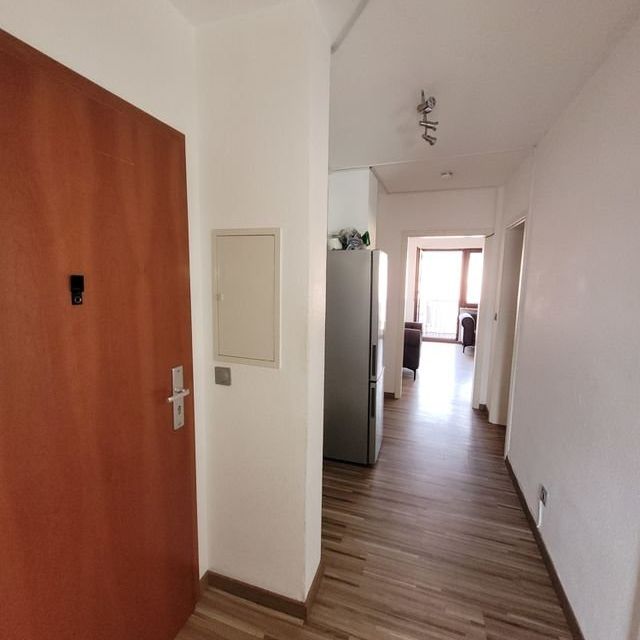 * SÜDSTADTWOHNEN * tolle, moderne 2 Zi-Wohnung im 4.OG mit Aufzug und BALKON - Photo 1