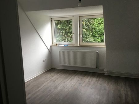 Preiswerte, individuelle 3-Zimmer-Wohnung mit Ausblick - Foto 2