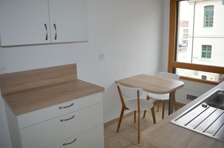 Appartement Reims 2 pièce(s) 46.9 m2 - Photo 3
