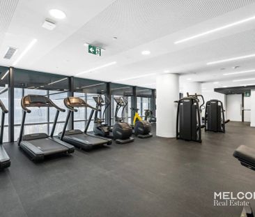 FURNISHED ONE-BED AT MELBOURNE QUARTER - Photo 6