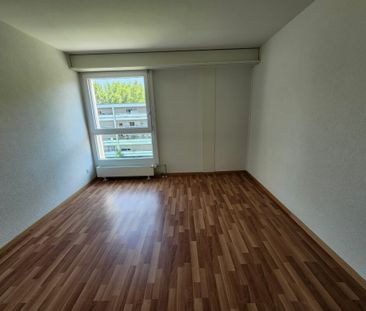Recently renovated 5.5-room apartment on the ground floor - Photo 4